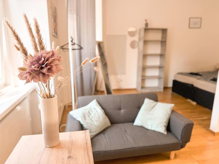 Lend - Design Apartment 2 Грац Екстериор снимка